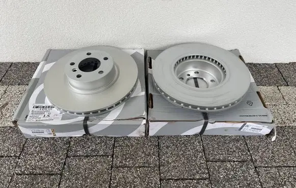 BMW X3 F25 Front brake disc 6879122