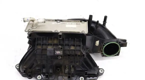 Volkswagen Golf VI Intake manifold 03C129711AD