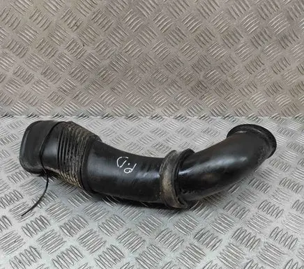 Porsche Cayenne (9PA) Air intake duct part 7L5129752 7L5129609