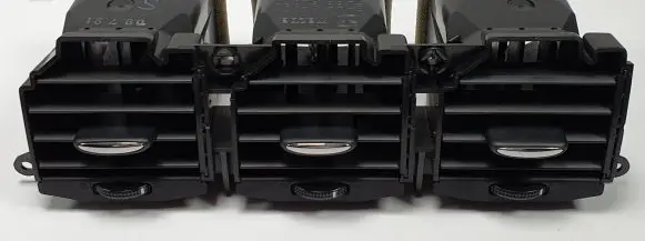 Mazda CX-7 Dash center air vent grill EH4464930