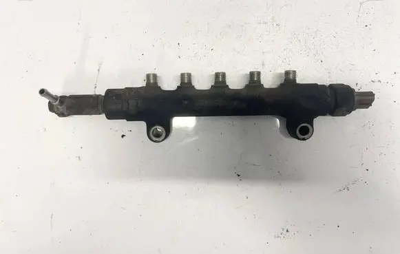 Subaru Forester SH Fuel main line pipe