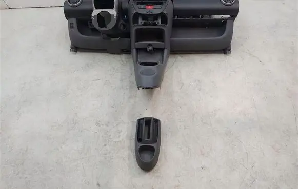Toyota Aygo AB10 Dashboard 