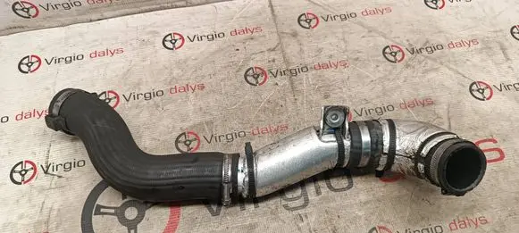Intercooler hose/pipe