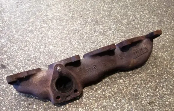 Opel Insignia A Exhaust manifold 55565985