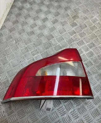 Volvo S80 Rear/tail lights 162515 A046343