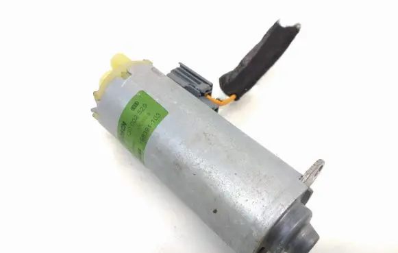 Volvo S80 Seat adjustment motor 0130002529