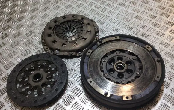 BMW 1 E82 E88 Clutch set kit 7560876