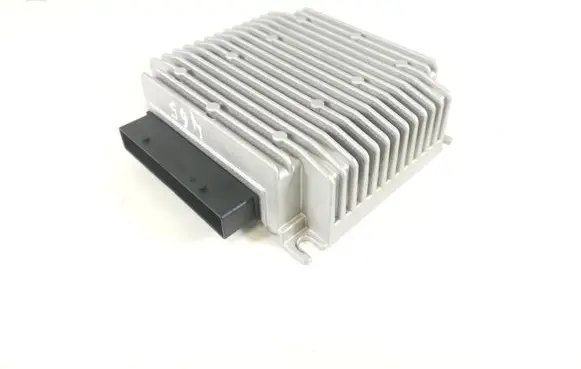 Tesla Model X Sound amplifier 1004833-10-A