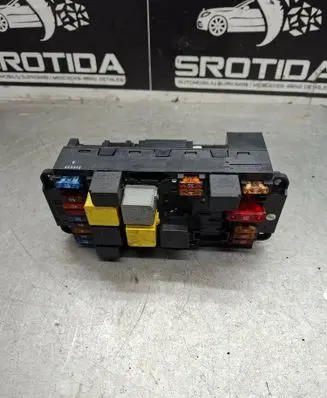 Mercedes-Benz C W203 Fuse box set 0025459301 5DK00797320