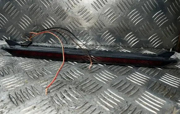 Volkswagen Transporter - Caravelle T5 Third/center stoplight 1J6945097C