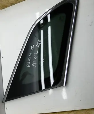 Toyota Avensis T270 Rear side window