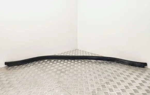 BMW 2 F46 Engine compartment rubber 