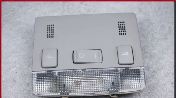 Audi A2 Front seat light 8Z0947111
