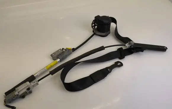 Audi A8 S8 D2 4D Seat belt height adjuster 4D0857833 003313995 0709113