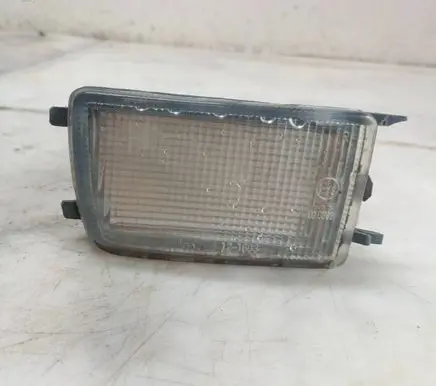Volkswagen Golf III Front indicator light 121603B