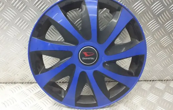 Daihatsu Cuore R13 wheel hub/cap/trim 