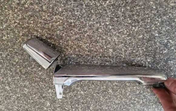 Peugeot 4007 Front door exterior handle