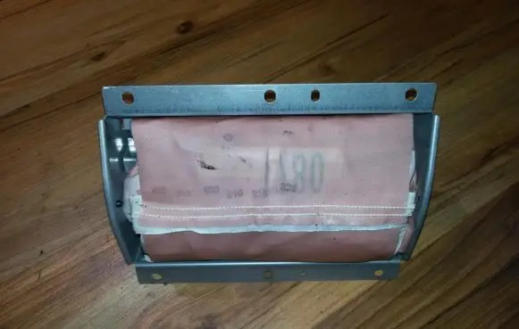 Volvo S80 Passenger airbag 31104261 570761600f