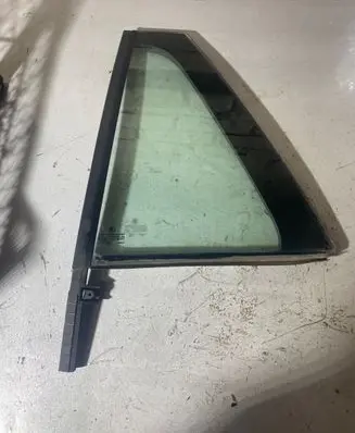 Skoda Fabia Mk3 (NJ) Rear side window DOT618M321AS2 43R00351 E000233
