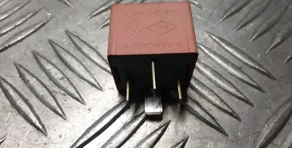 Renault Trafic II (X83) Other relay 8200308271