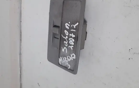 Mazda 3 I Rear seat light