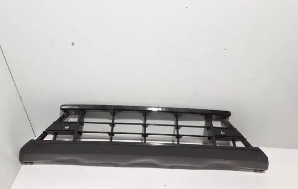 Volvo XC60 Front bumper lower grill 32234959