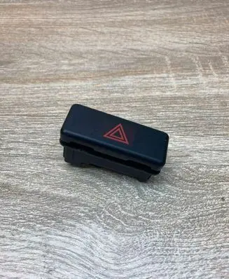 BMW 5 E39 Hazard light switch 8350947