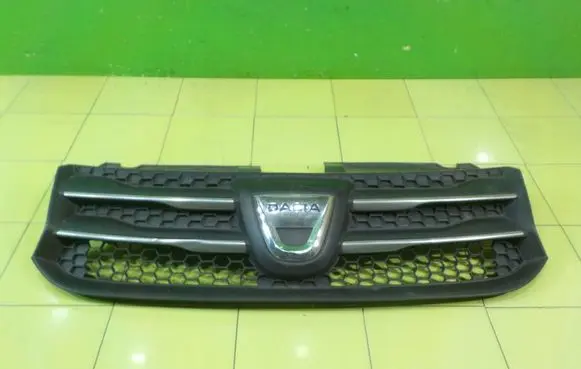 Dacia Logan II Front bumper upper radiator grill 623103971R