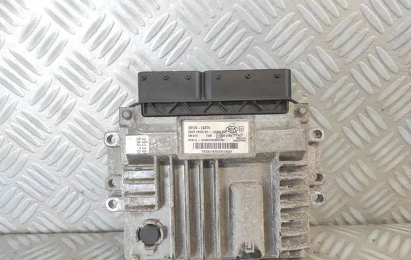 KIA Rio Engine control unit/module ECU 39130-2A270 28350182 28350182020510037