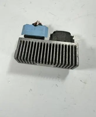 Renault Master III Glow plug pre-heat relay 271206395R