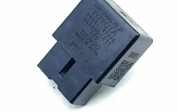 Lexus CT 200H Other relay 895A147010 0618001011