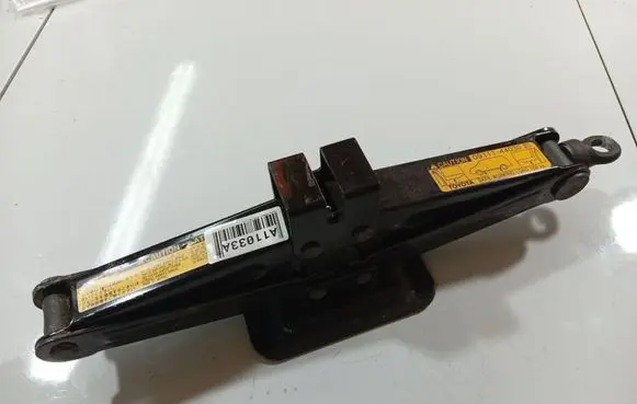 Toyota Avensis Verso Lift Jack 0911144030 09111-44030