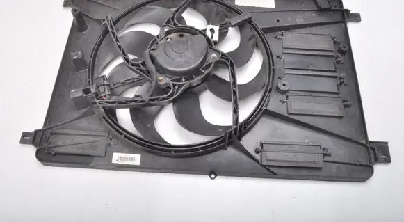 Volvo S60 Electric radiator cooling fan P31368427