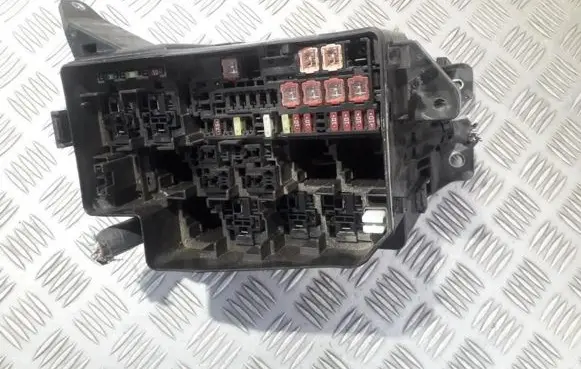 Toyota RAV 4 (XA30) Fuse box set 8266242280 9045xa1