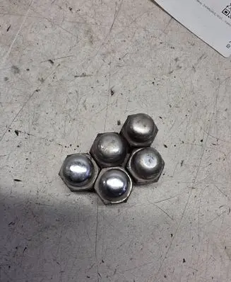 KIA Sorento Nuts/bolts 1234