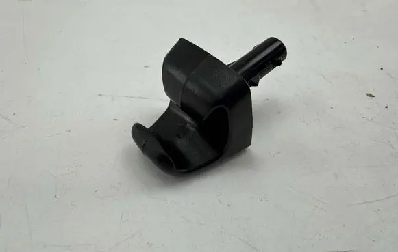 Sun visor clip/hook/bracket