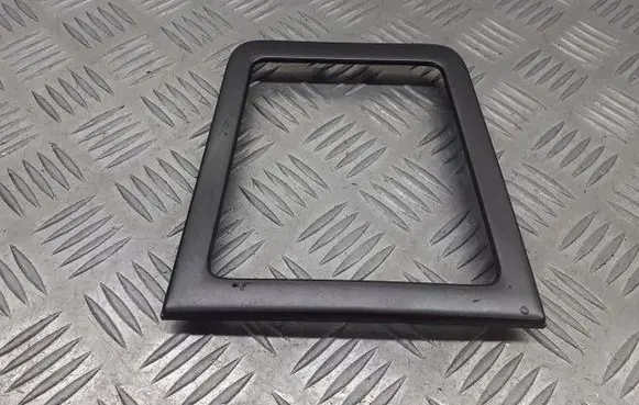 Opel Vectra C Gear shifter surround trim plastic 13132420