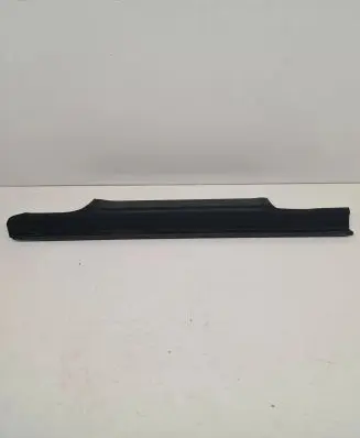 Mercedes-Benz R W251 Rear sill trim cover A2516800235