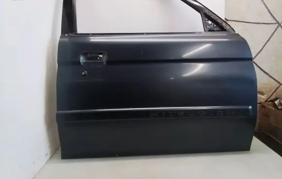 Mitsubishi Pajero Sport I Front door