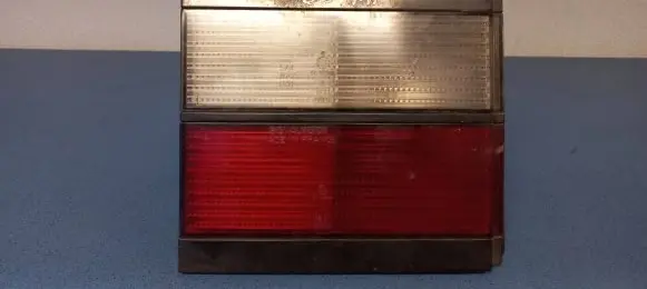 Volkswagen PASSAT B3 Rear/tail lights 333945107