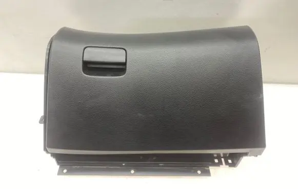 Subaru Outback Glove box