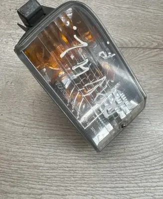 Toyota RAV 4 (XA20) Front bumper turn signal E139799