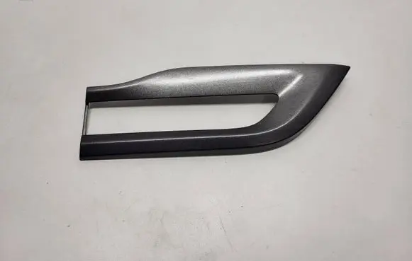 Jeep Grand Cherokee Rear/tail light trim molding 6003TK0215