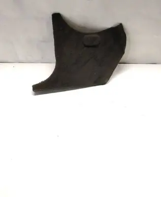 Foot area side trim