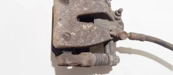Toyota Avensis T250 Rear brake caliper 0204y01338