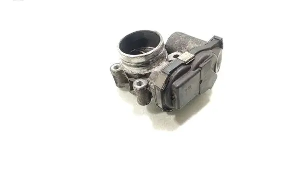 Opel Astra J Electric throttle body valve 55570009DB 55570009