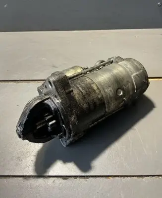 BMW 5 E60 E61 Starter motor 0986022880