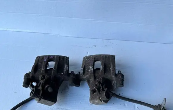 Ford Focus Rear brake caliper