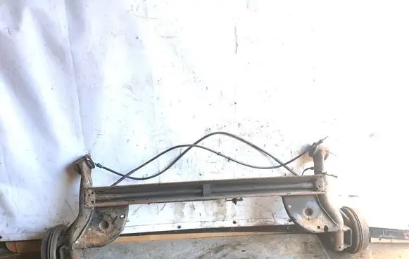 Dacia Logan I Rear axle beam 