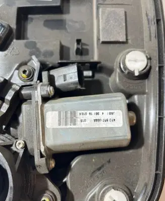 Porsche Panamera (971) Front door soft close latching motor 4FO837069A